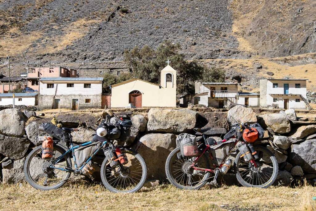 Illampu Bolivia Bikepacking